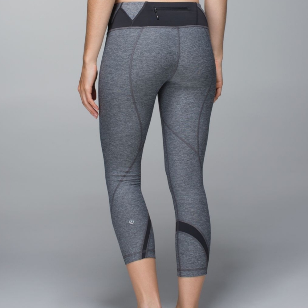 Lululemon Inspire Crop